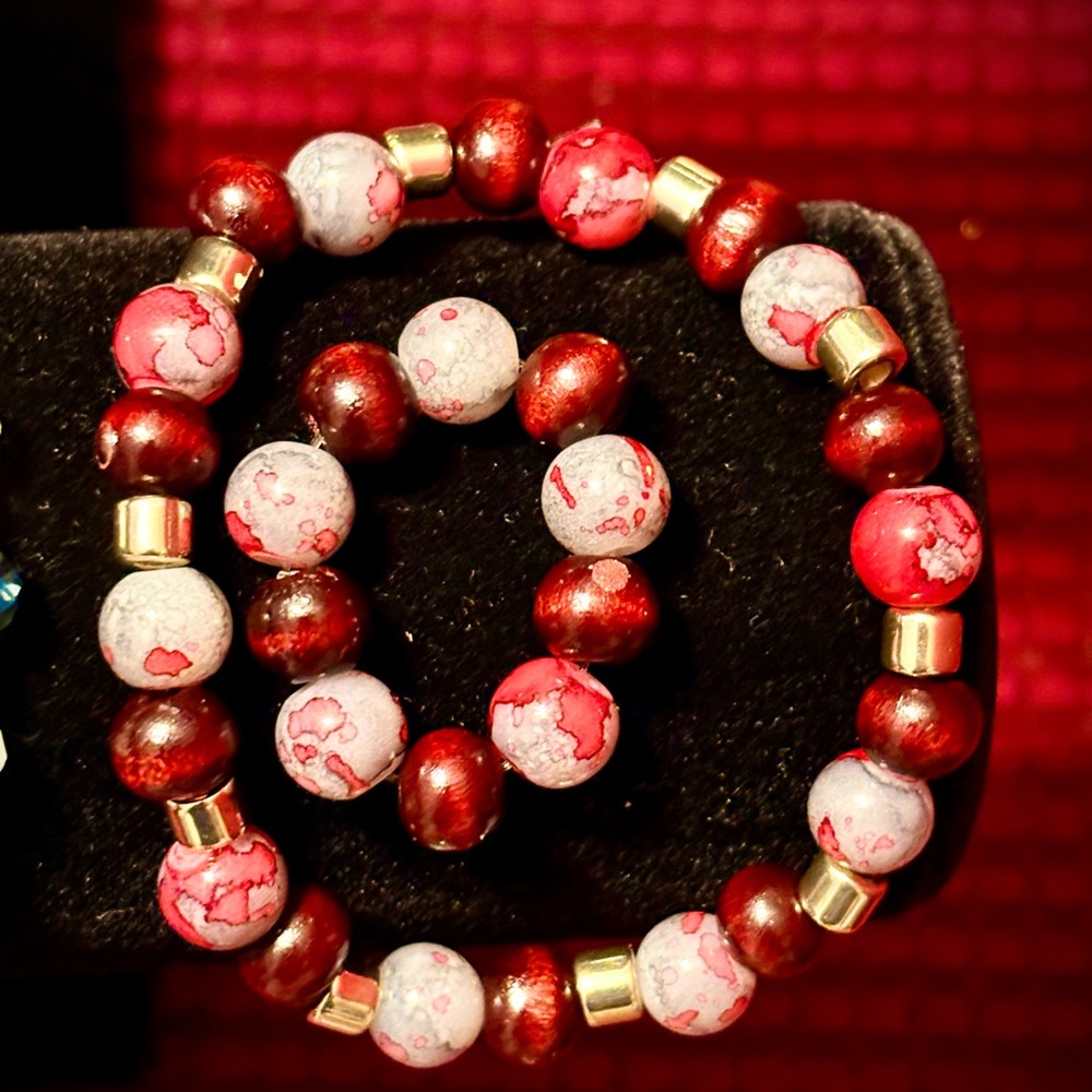 Elegant Red and Gold Beaded Bracelet Set